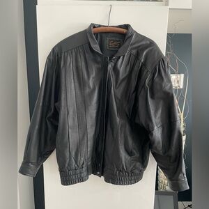 Vintage Saloni’s Black Leather Bomber Jacket Size Large